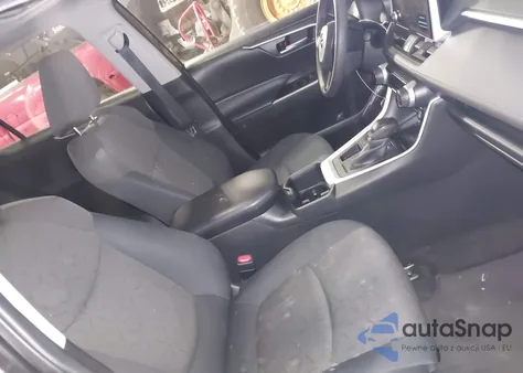 2024 Toyota Rav4 Xle из США, поврежденный, VIN 2T3W1RFV3RC257937